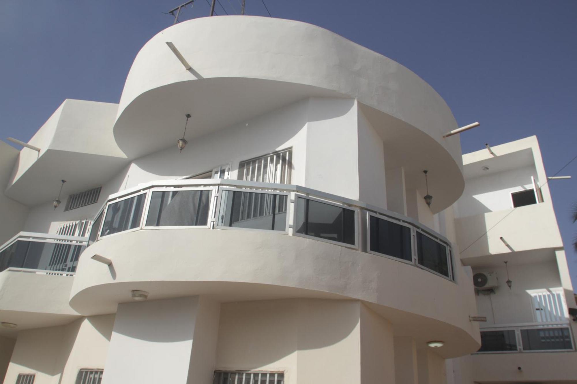 "La Coquille", Joli Loft, Moderne, Propre, Sur Et Calme Au Coeur De Saly Apartment Exterior photo